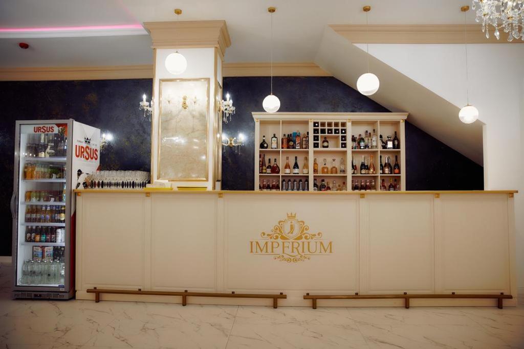 Hotel Imperium Botiz エクステリア 写真